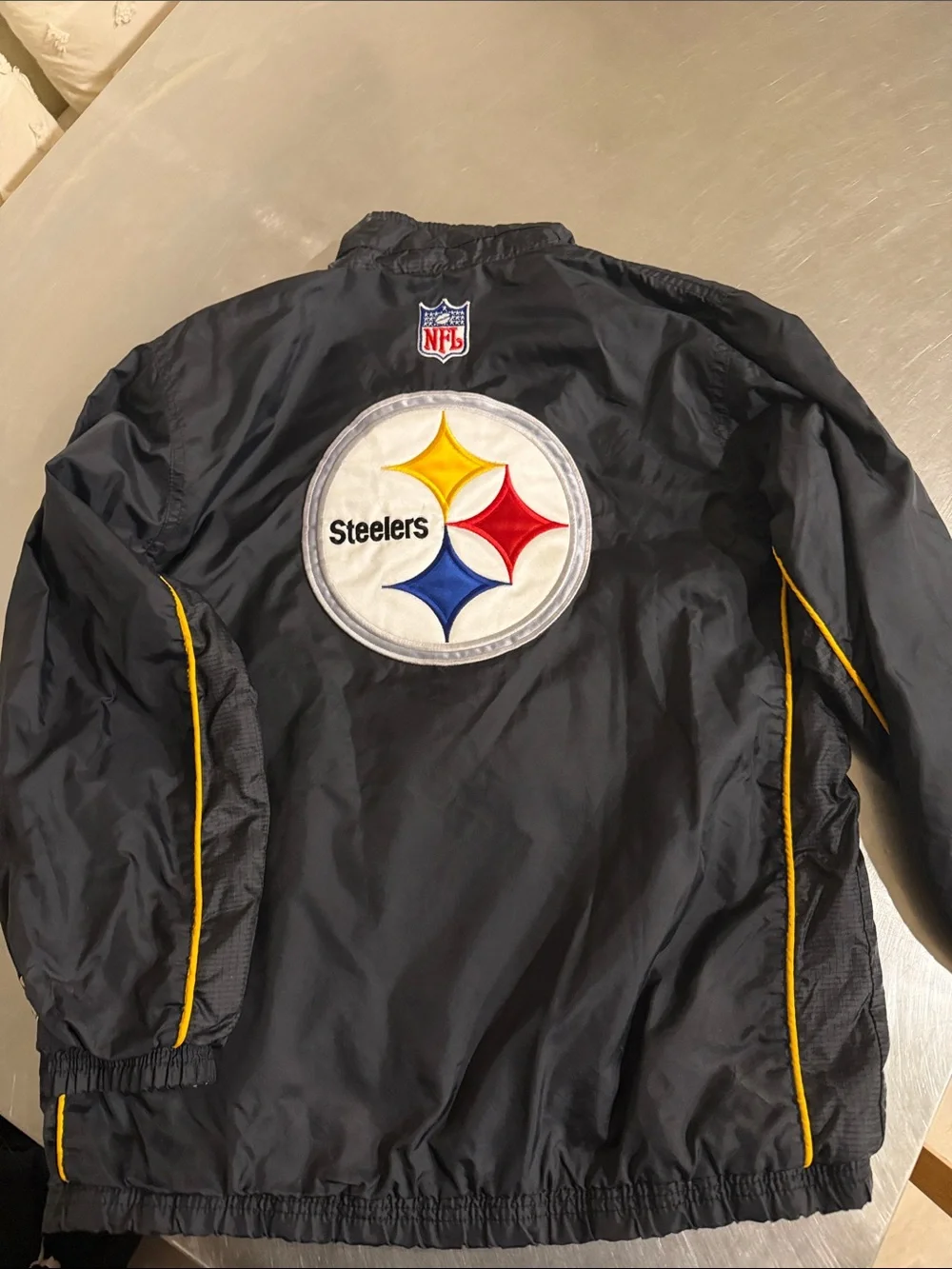 STARTER Black and Gold Pittsburgh Steelers Pullover Windbreaker